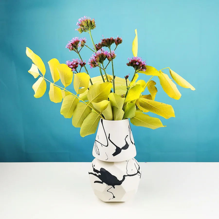 Ceramic vase 28