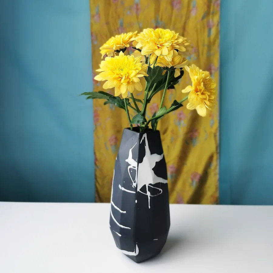 Ceramic vase 29